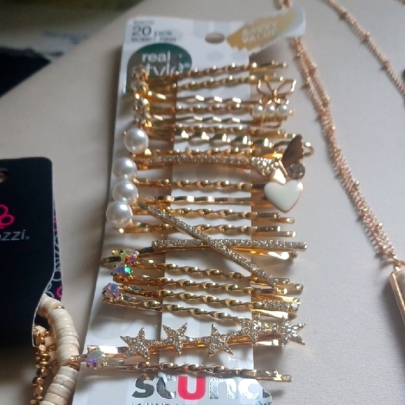 Paparazzi Gold and Cream Earring Collection - Picture 3 of 4